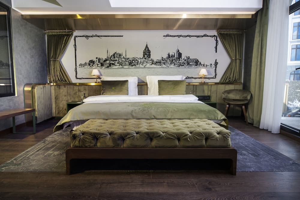 The Wings Hotel