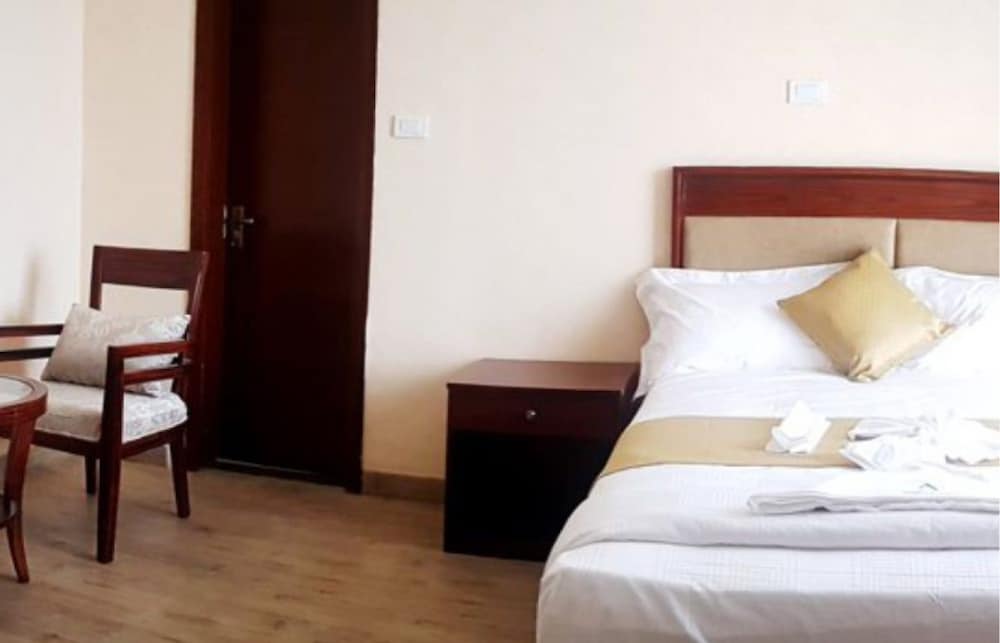 Naky Hotel