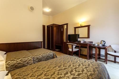 Hotel Robert s Port
