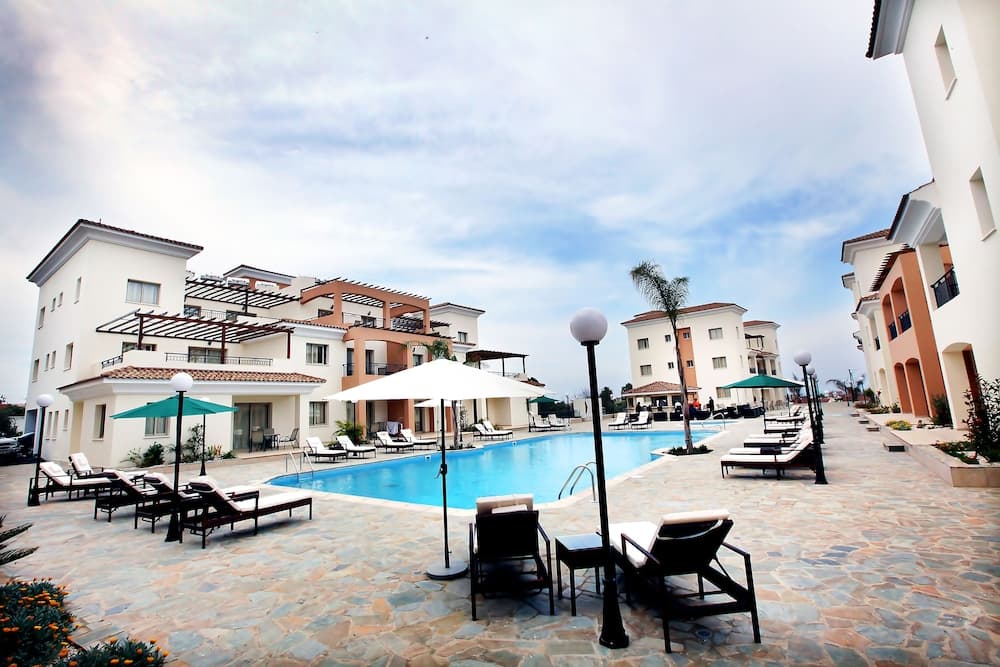Oracle Exclusive Resort