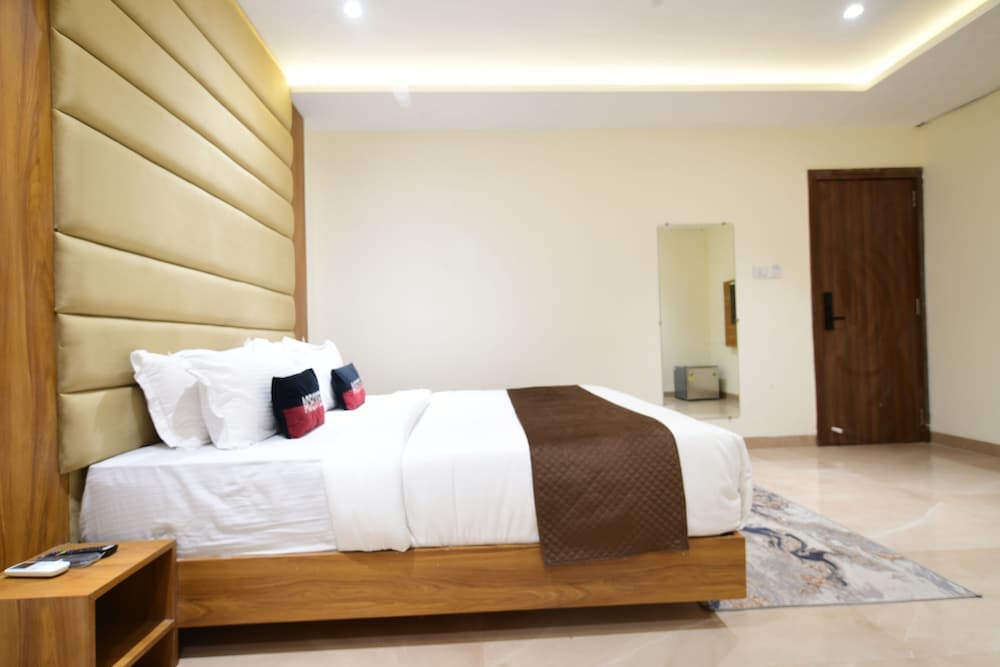 Aceotel Select Madhav