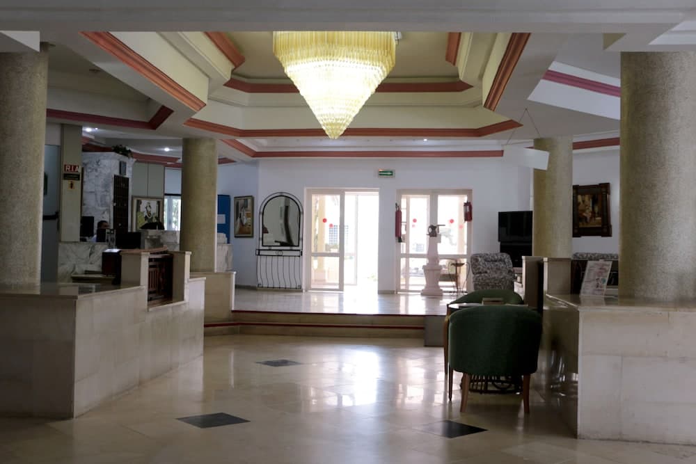 Le Khalife