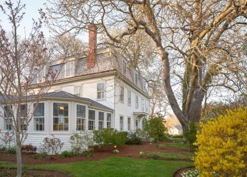 The Old Manse Inn