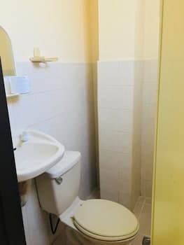 Mactan Backpackers Inn
