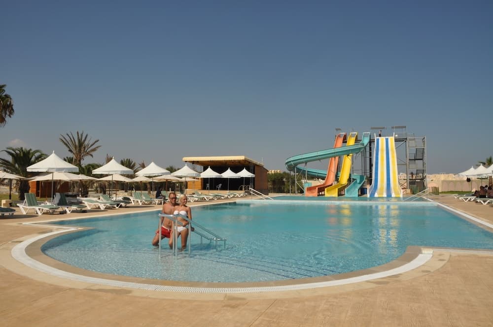Khayam Garden Beach Resort & Spa