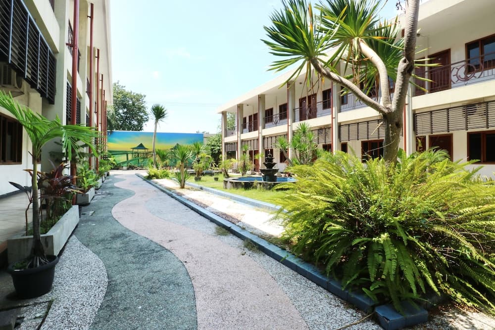 Pacific Hotel