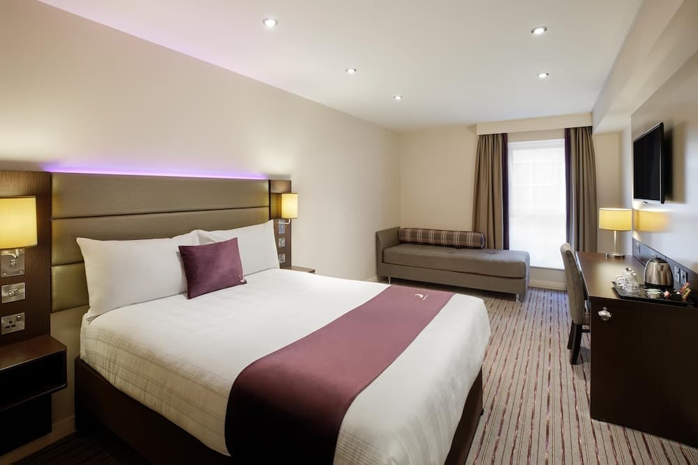 Premier Inn Cobham