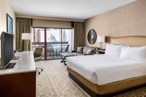 Hilton Phoenix Airport