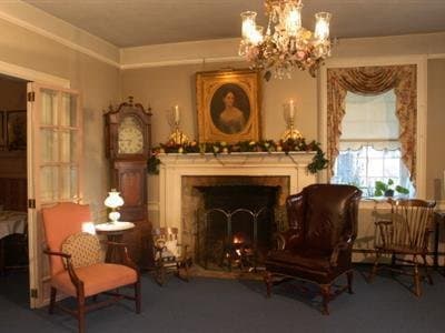 The Historic Fairfield Inn