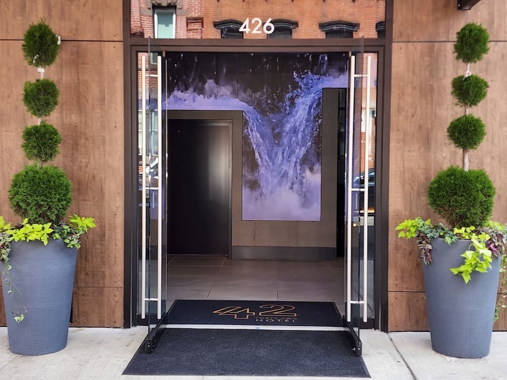 42 Hotel Williamsburg