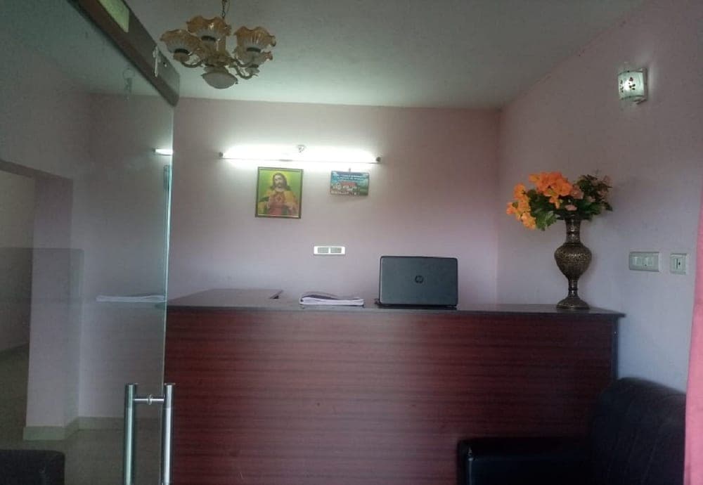 Hotel Corner Stone