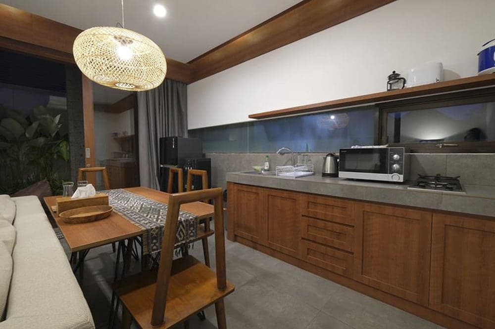 Lavilla Five
