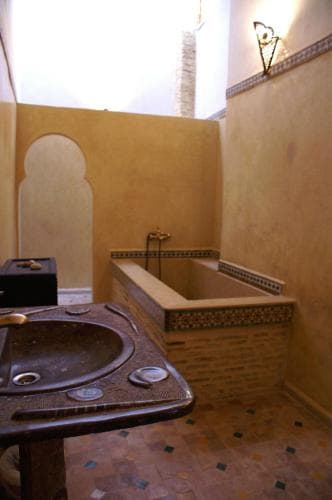 Riad Felloussia