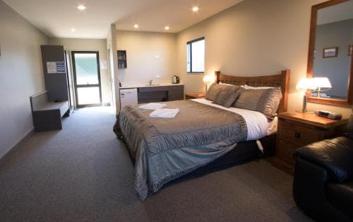 Stations Inn