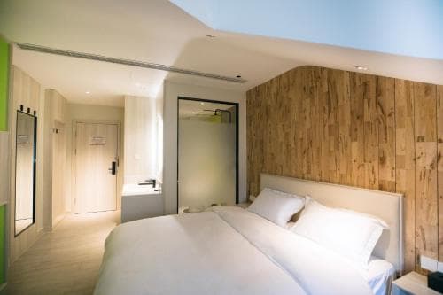 Beijing Saga Hotel