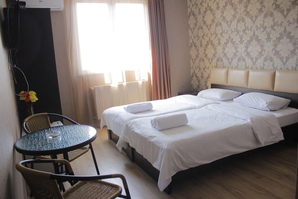 Prima Rooms