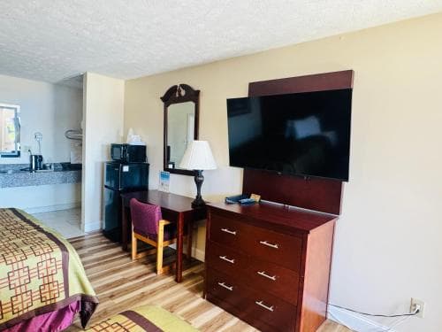 Surry Inn - Dobson