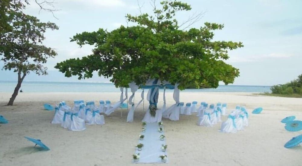 Hotel Costa Larimar