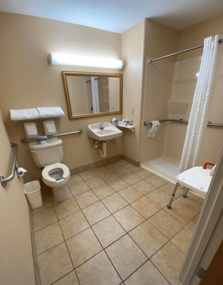 Super 8 by Wyndham Great Bend