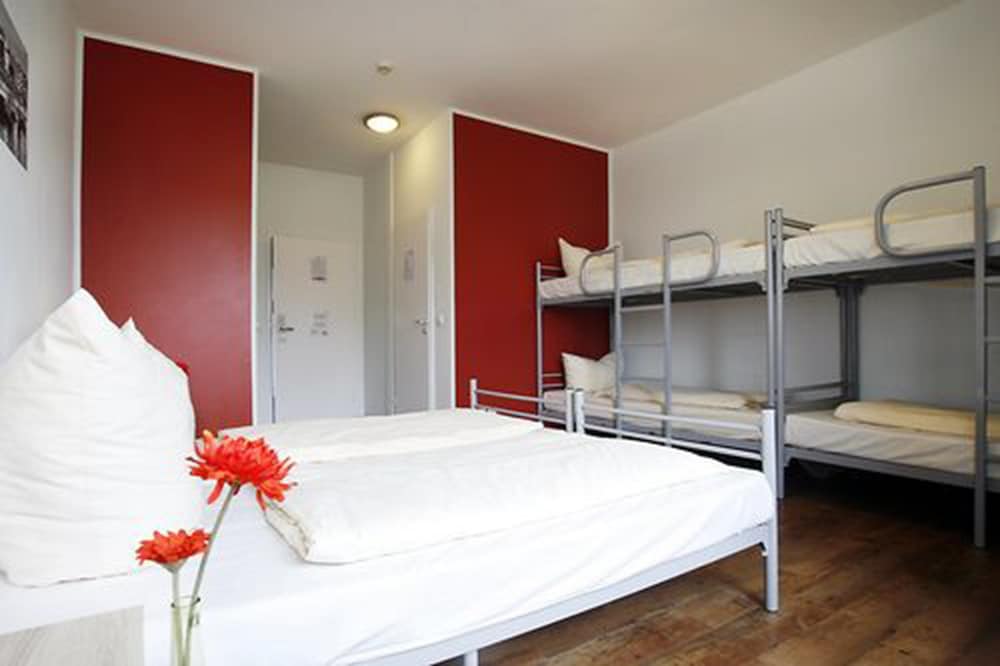 Happy Bed Hostel