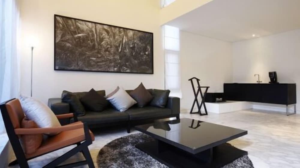 Js Boutique Hotel