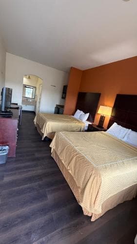 Executive Inn and Suites