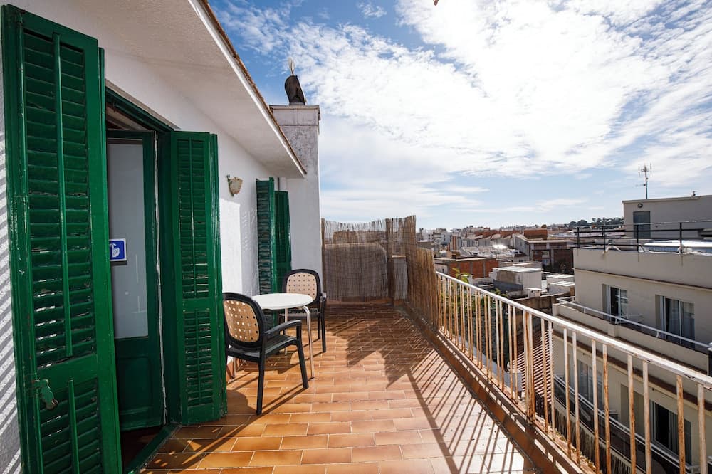 Hostel Mas