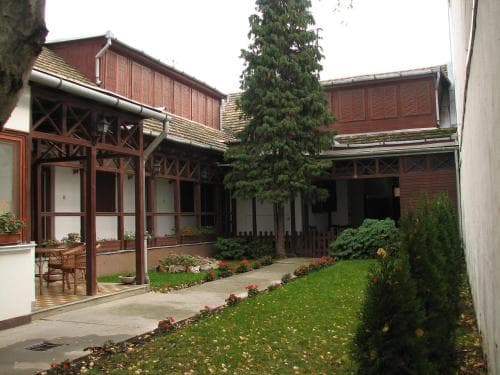 Hotel Famá