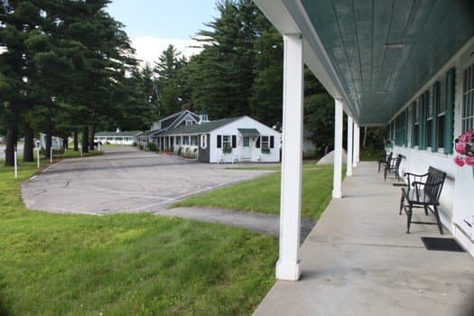 White Trellis Motel