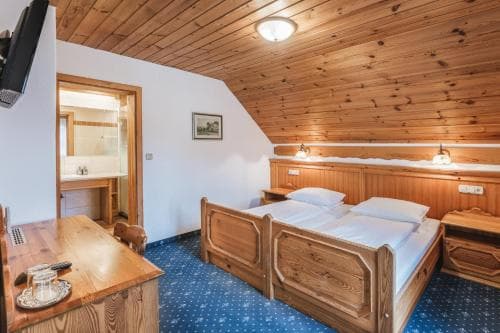 Berc Garni Hotel