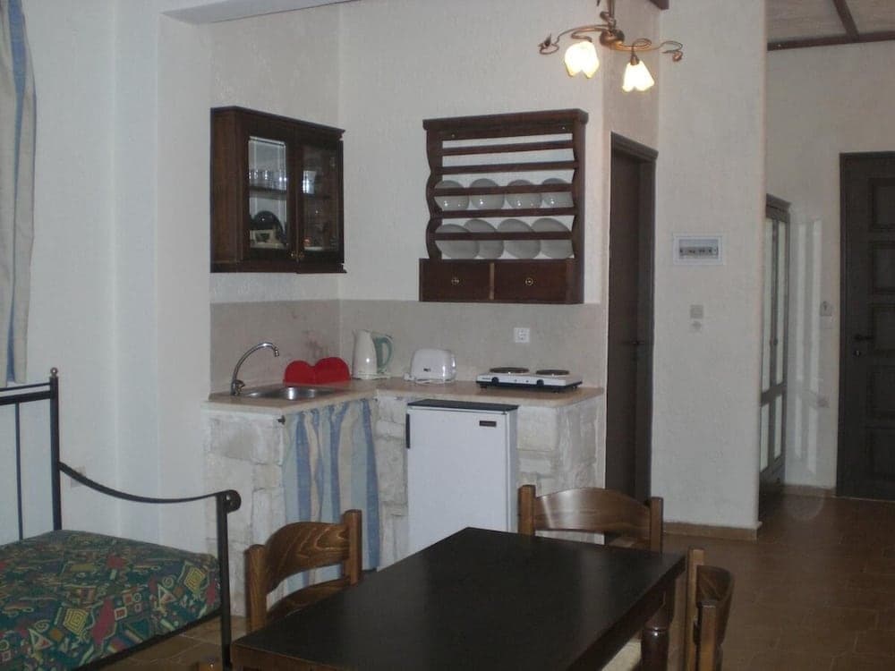 Andreas Apartments