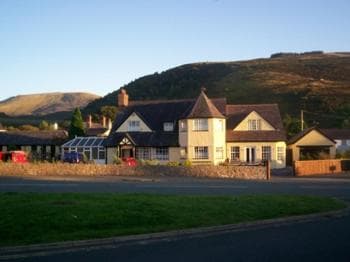 Aber Falls Hotel