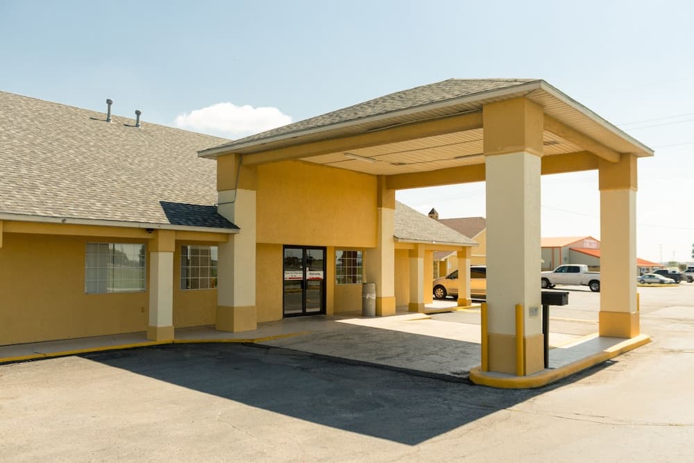 Econo Lodge Pryor