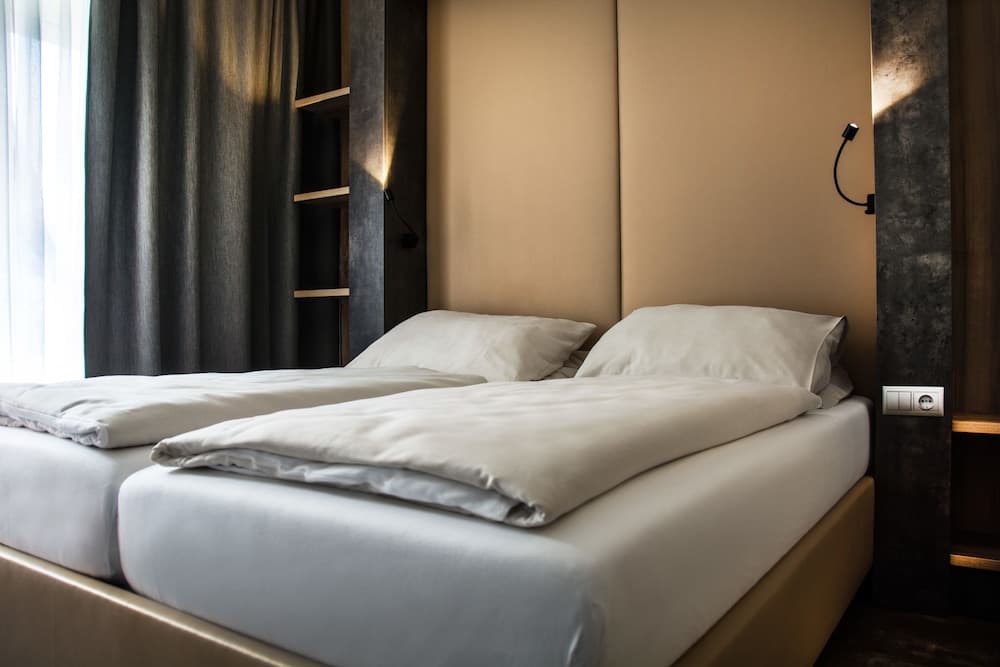 ROCKET ROOMS Velden