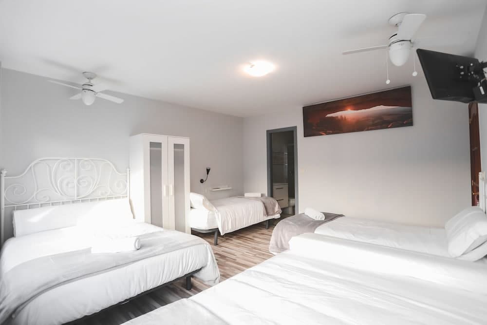 Pension Caldas