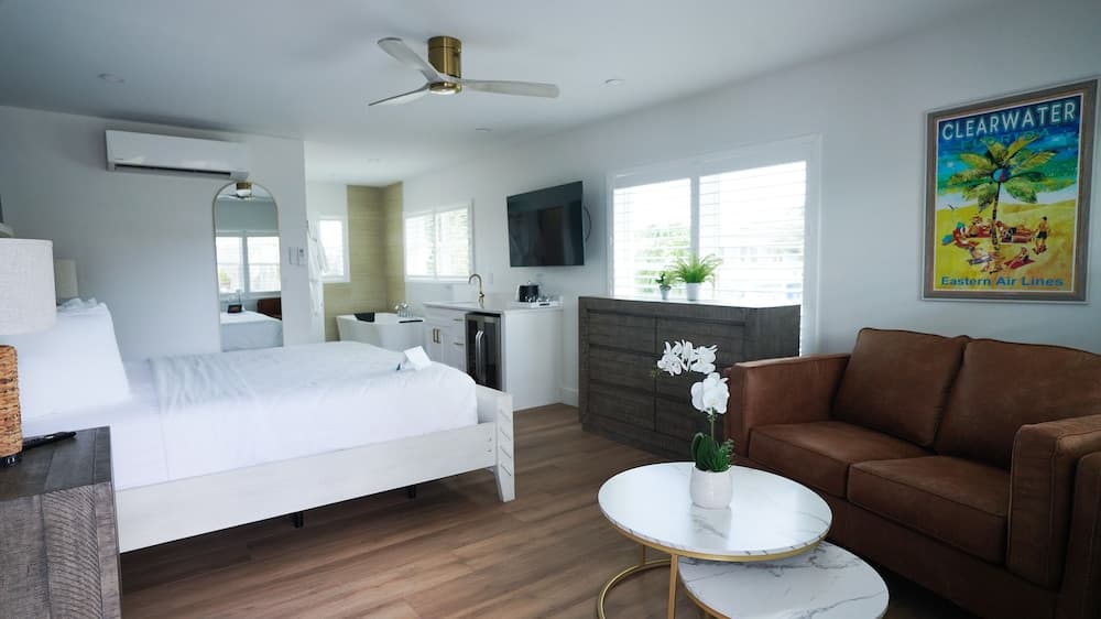 Sands Point Motel
