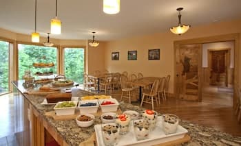 Fenton Inn