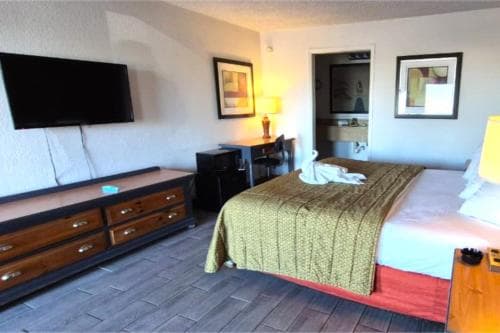 Suite Dreams Hotel