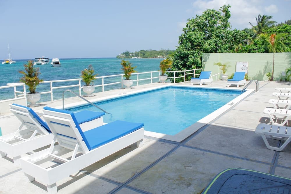 Ocean Palms Resort