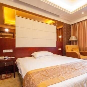 Donghai Hotel