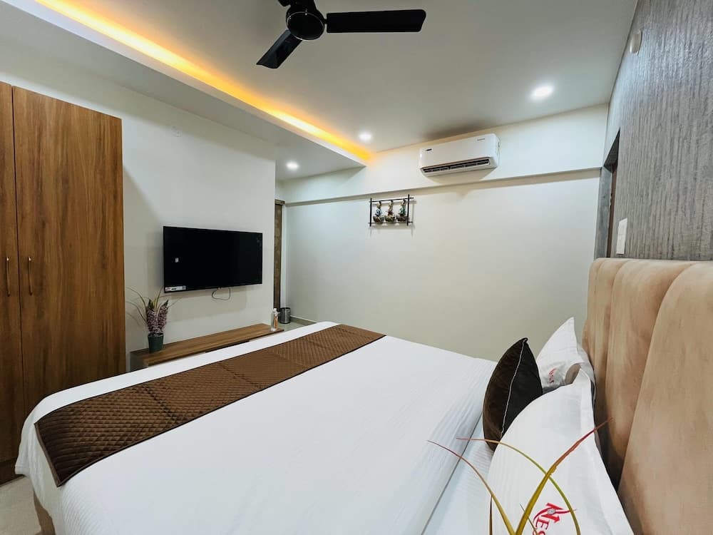 Viola Suites