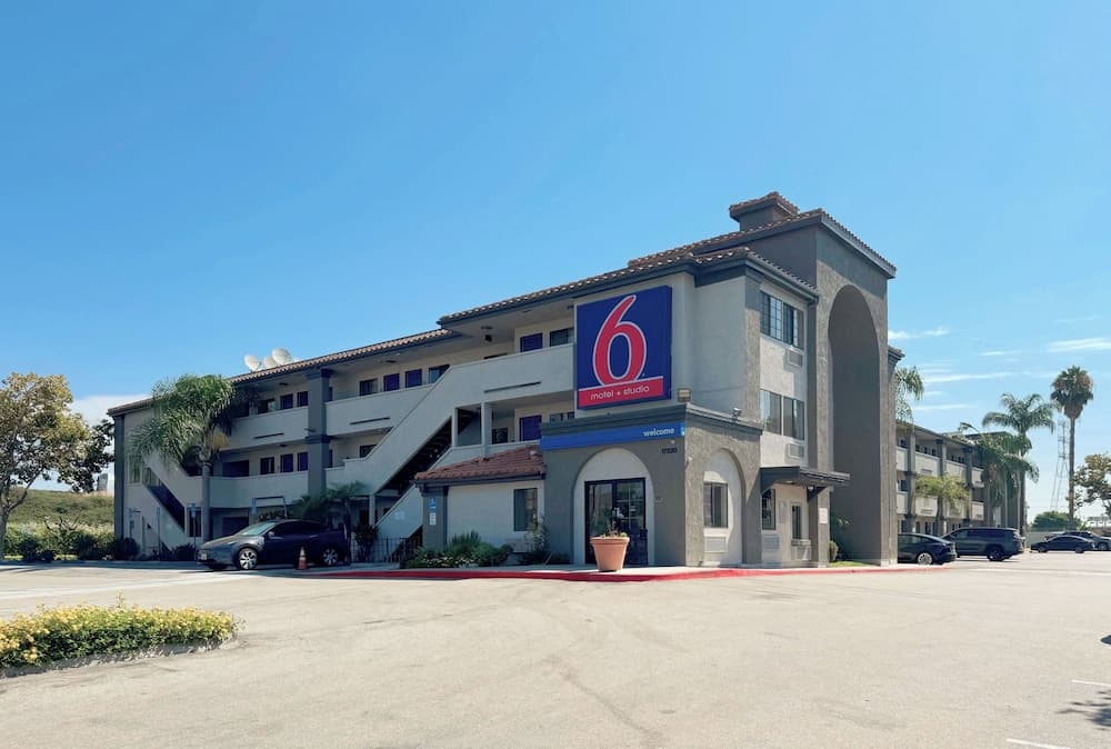 Studio 6 Bellflower CA Los Angeles