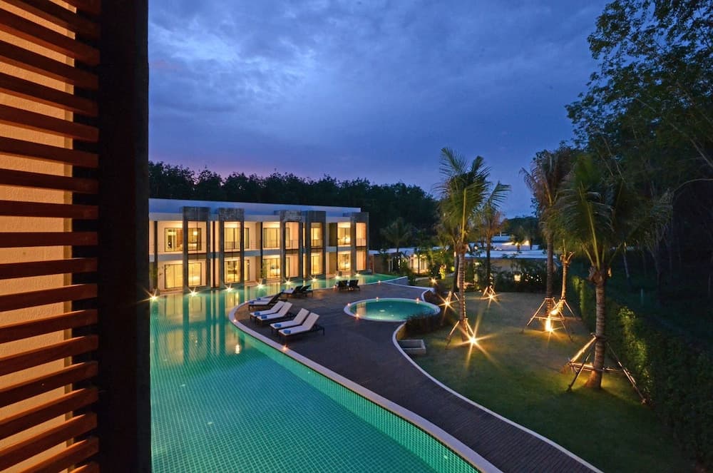 Wanaburi Hotel