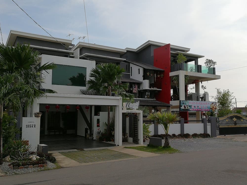 Millenium Maison Home