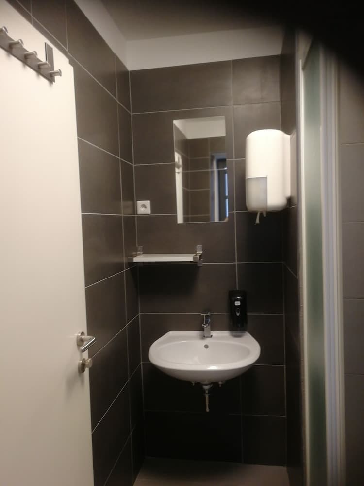 Cukrarna Hostel