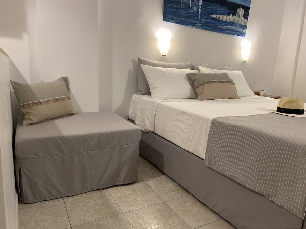 Dedes Apartments