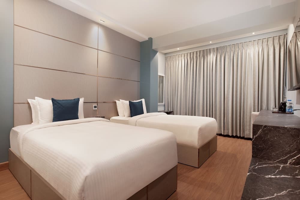 Hotel 44 Oasis
