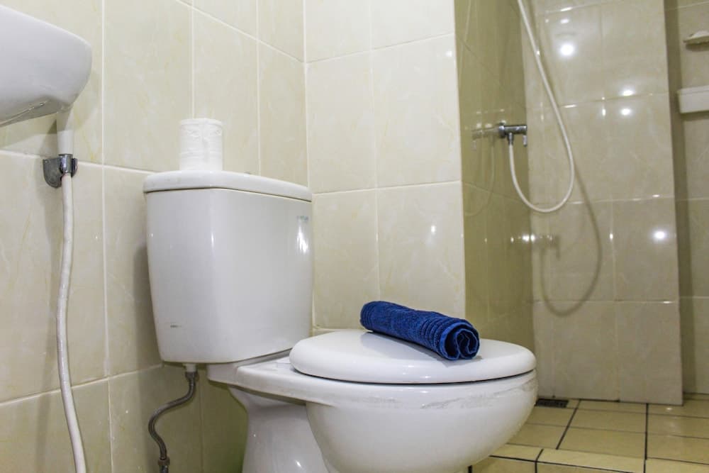 Spacious and Cozy 2BR M-Town Apartment By Travelio