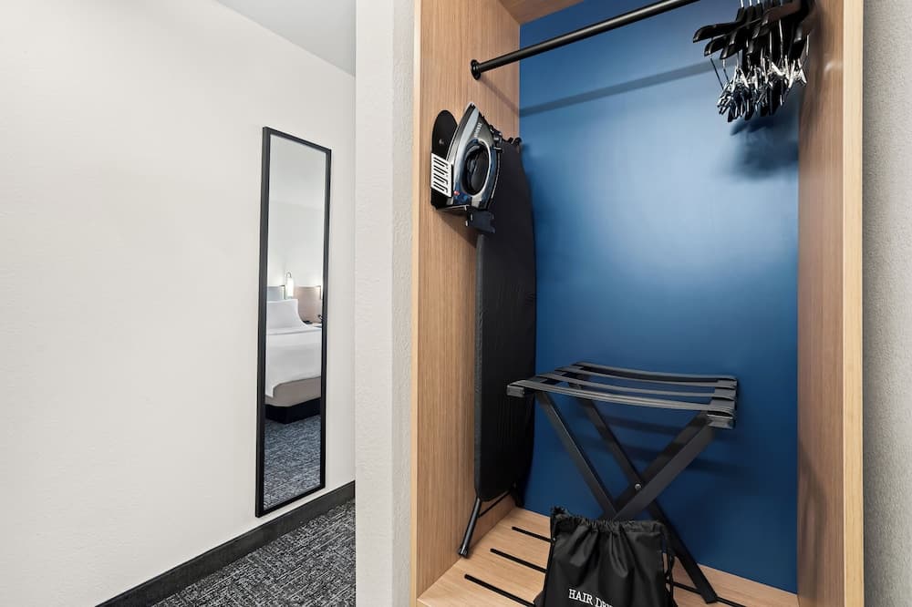 Spark by Hilton Moline Quad Cities