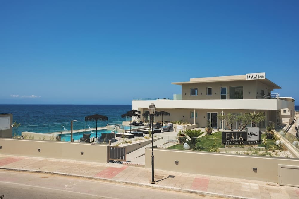 Elia Sea Suites
